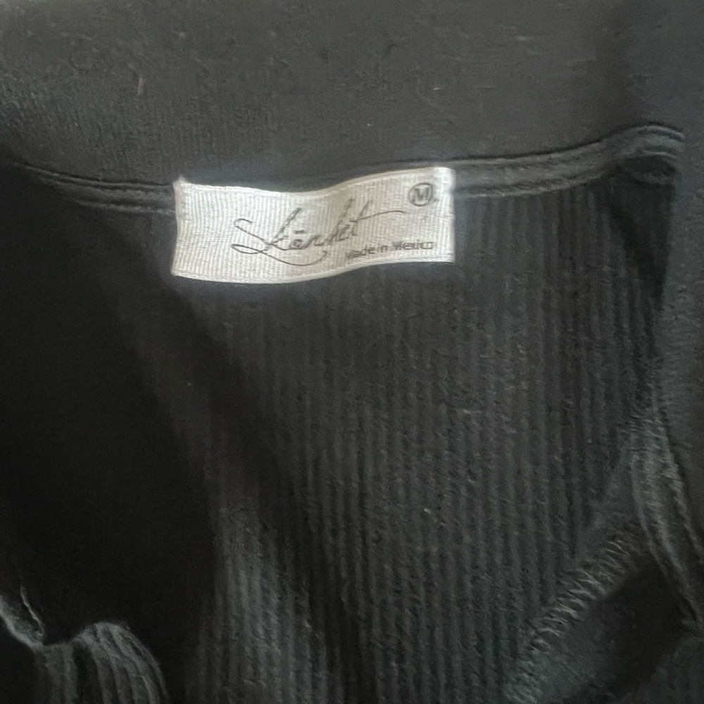 Cropped collared top - Picture 2 of 3